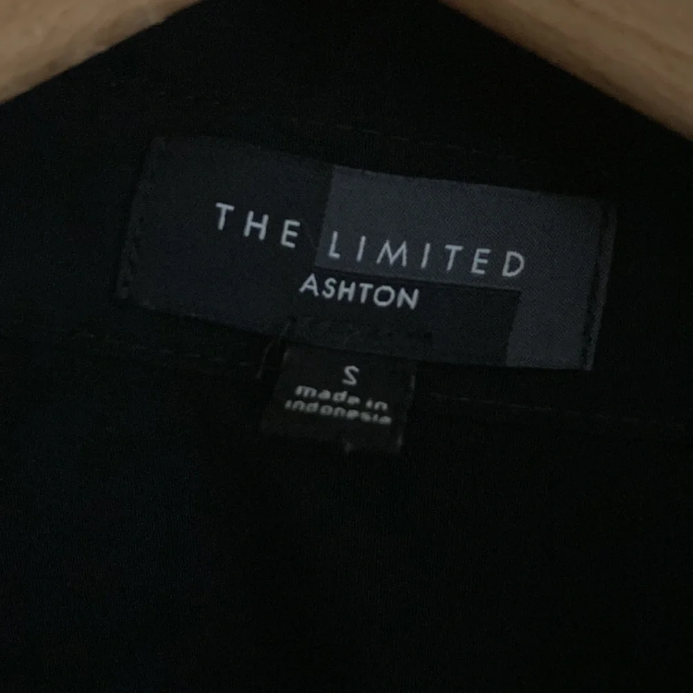 The Limited Ashton Dress, Black button down, size small, v-neck - Picture 5 of 6